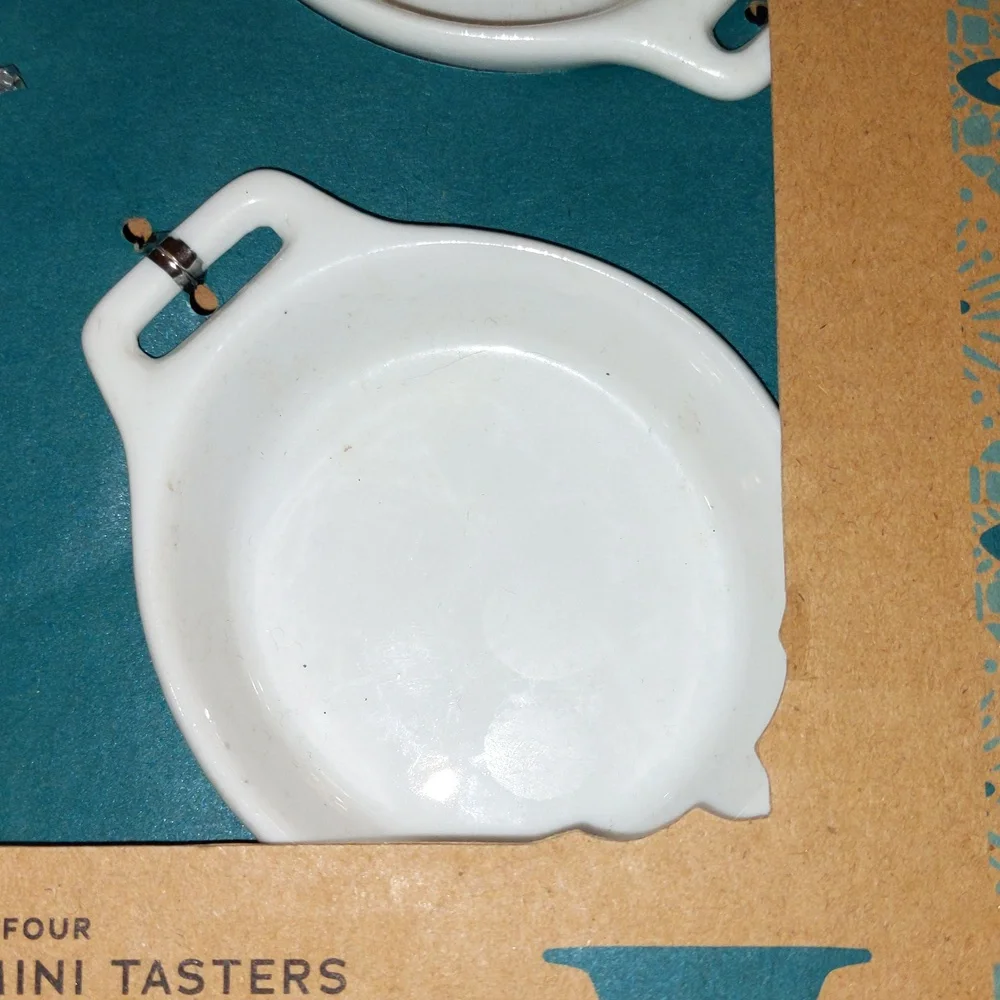 Home Essentials porcelain pan